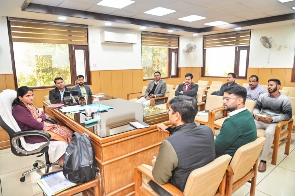 कुंभ मेले को दिव्य,भव्य ढंग से आयोजित किए जाने के लिए प्रस्तावों को नमामि गंगे प्रोजेक्ट में शामिल करने के लिए की गई बैठक