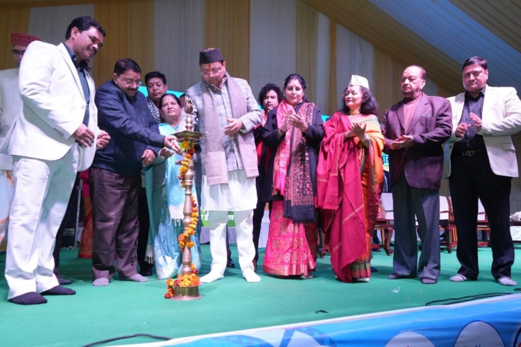 ‘आवाज सुनो पहाड़ों की’ फिल्म फेस्टिवल में पहुंचे मुख्यमंत्री धामी , बोले- उत्तराखंड को बनाना है ग्लोबल फिल्म हब, ‘श्रद्धा सम्मान’ पुस्तिका का किया विमोचन
