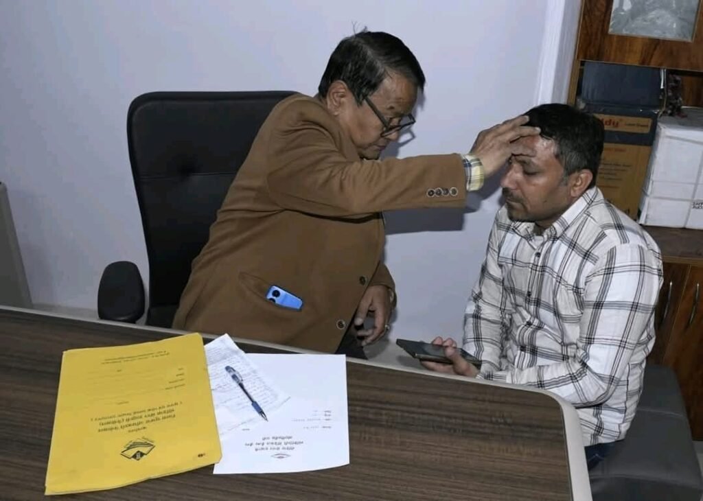 हल्द्वानी मीडिया सेंटर में पत्रकारों के लिए लगाया गया निःशुल्क स्वास्थ्य शिविर