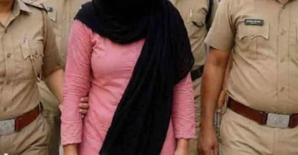 रुड़की में पाकिस्तान से करोड़ों के ट्रांजेक्शन मामले में युवती गिरफ्तार