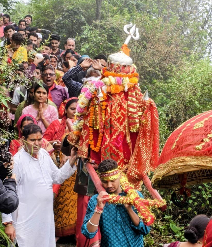 मेरी मैत की ध्याणी, तेरू बाटू हेरदू रोलु : कैलाश को चली मां नंदा की डोली
